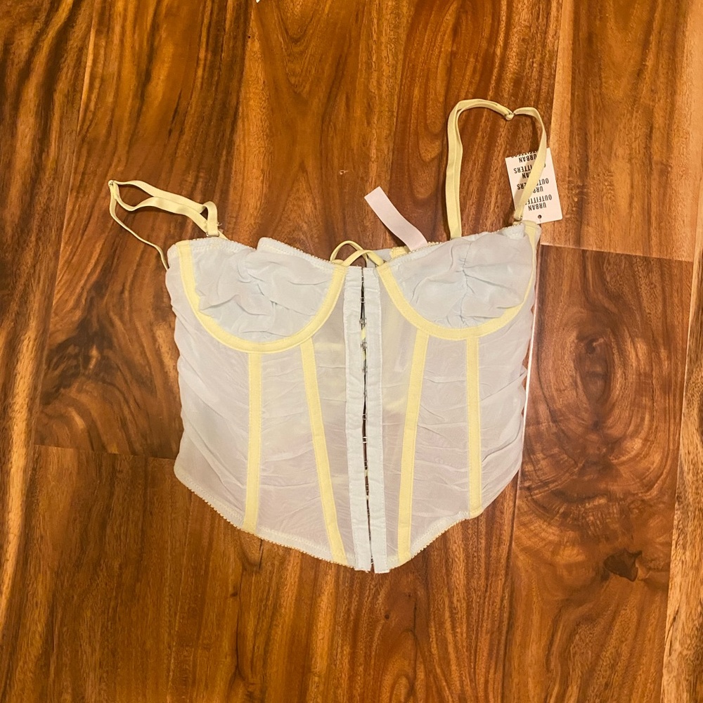URBAN OUTFITTERS CORSET TOP🩵🩵